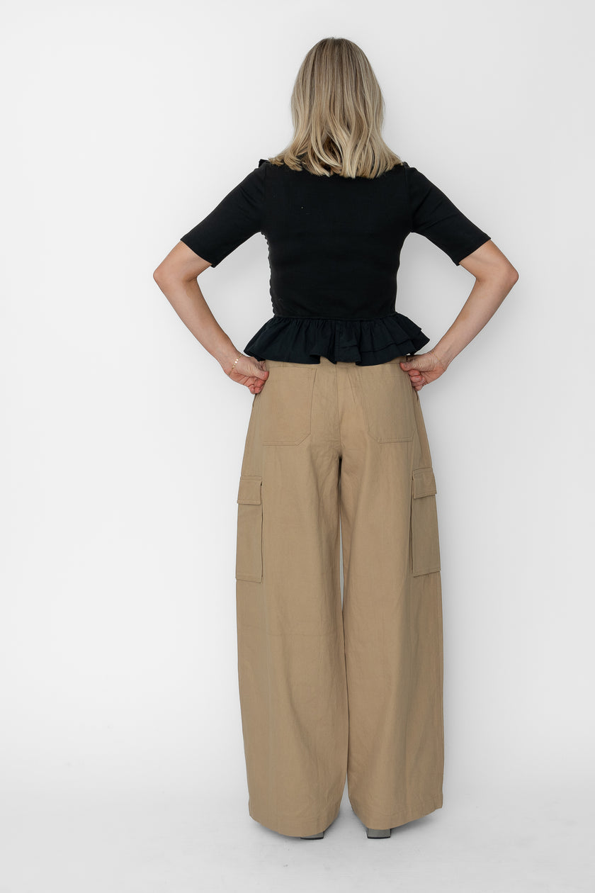 Fabienne Knit Top W Ruffles